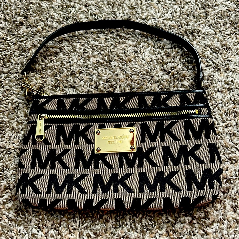 Michael Kors Wristlet